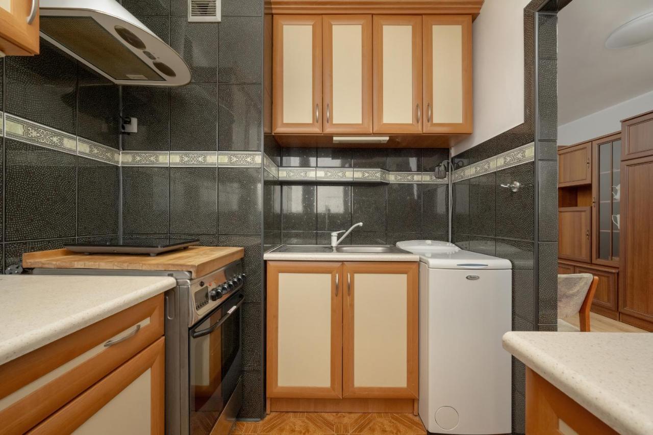 10th Floor With A View In By Renters *